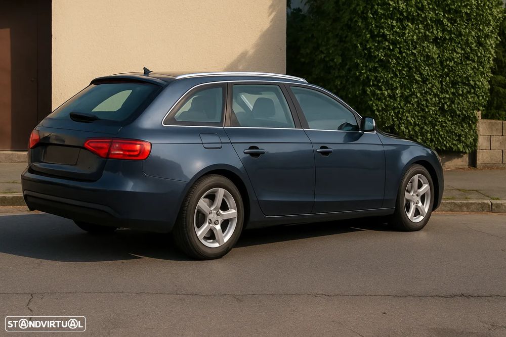 Audi A4 Avant 2.0 TDI Business Line Advance - 4