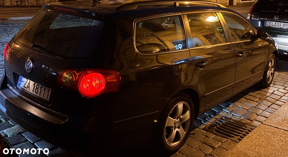 Volkswagen Passat 2.0 TDI Comfortline DSG - 17