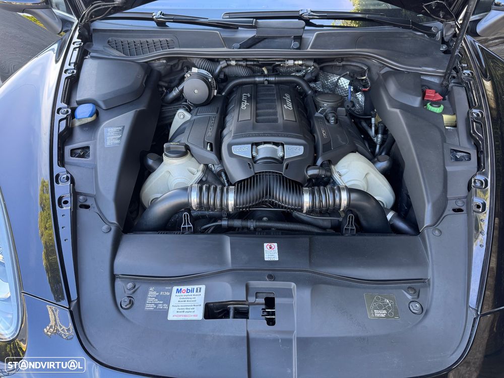 Porsche Cayenne Turbo Tiptronic S - 43