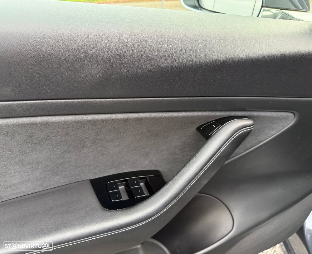 Tesla Model 3 Long-Range Dual Motor AWD - 10