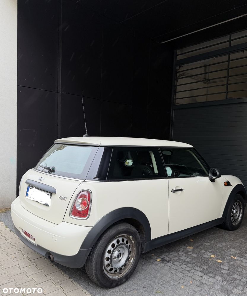 MINI ONE Standard - 14
