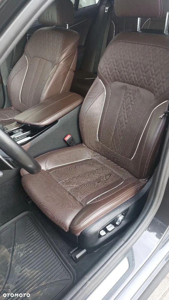 BMW Seria 5 540i xDrive Luxury Line - 10