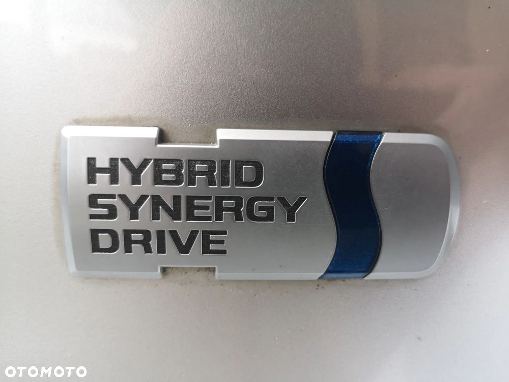Toyota Yaris Hybrid 100 Premium - 8