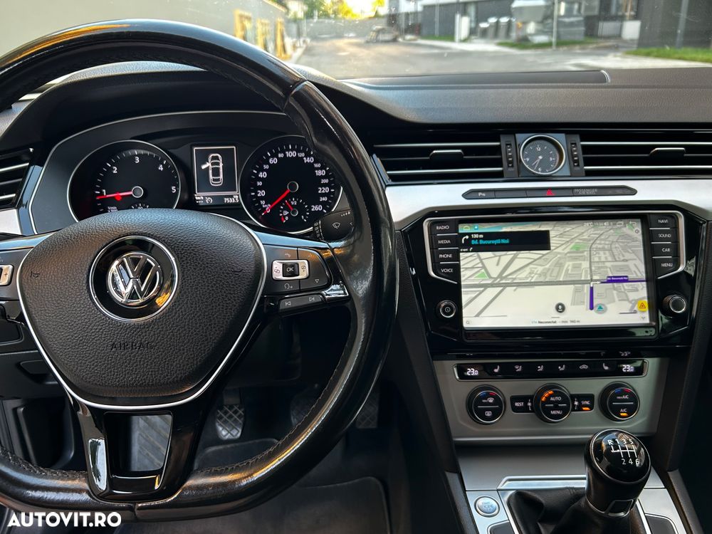 Volkswagen Passat 2.0 TDI (BlueMotion Technology) Comfortline - 14