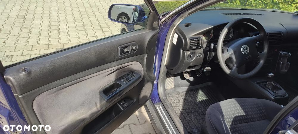 Volkswagen Passat 1.9 TDI - 13