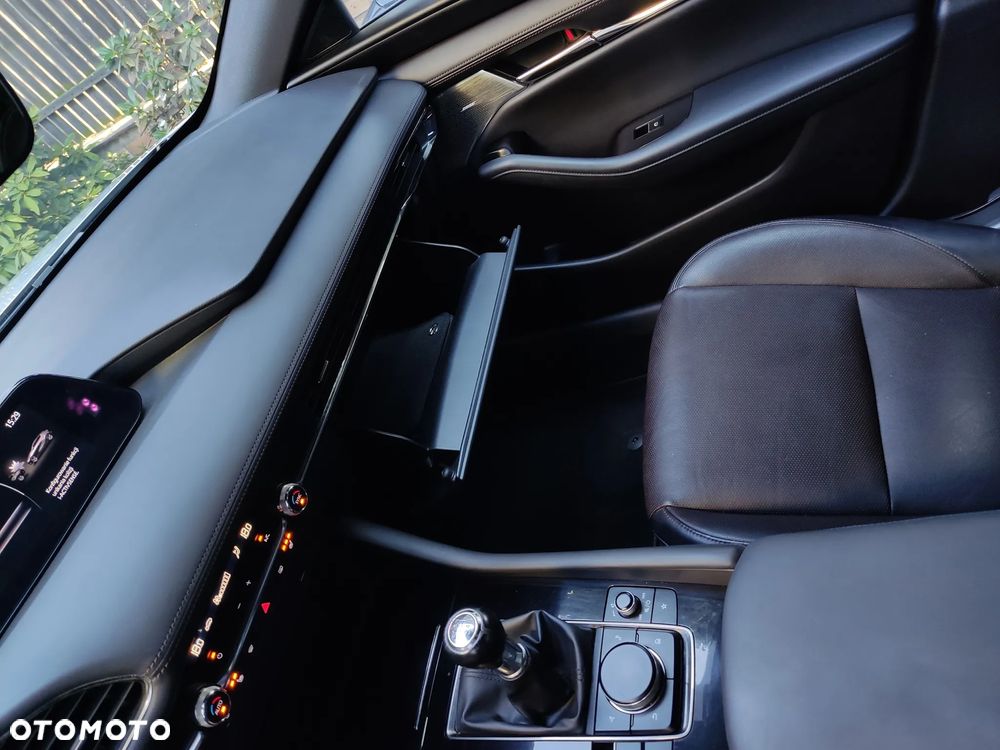 Mazda 3 SKYACTIV-D 1.8 SELECTION - 35