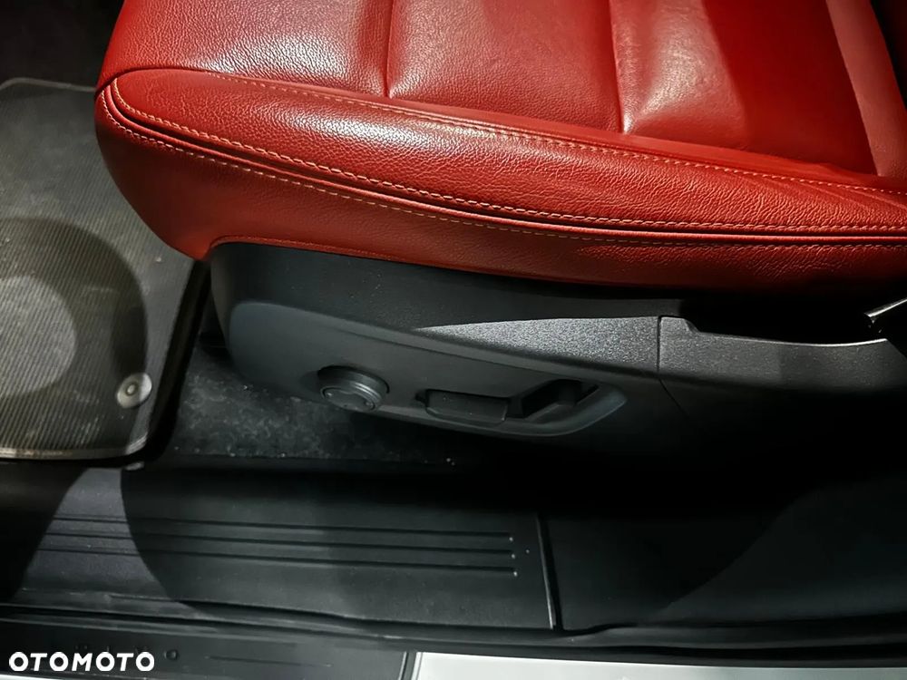 Volvo XC 40 T5 AWD Momentum - 13