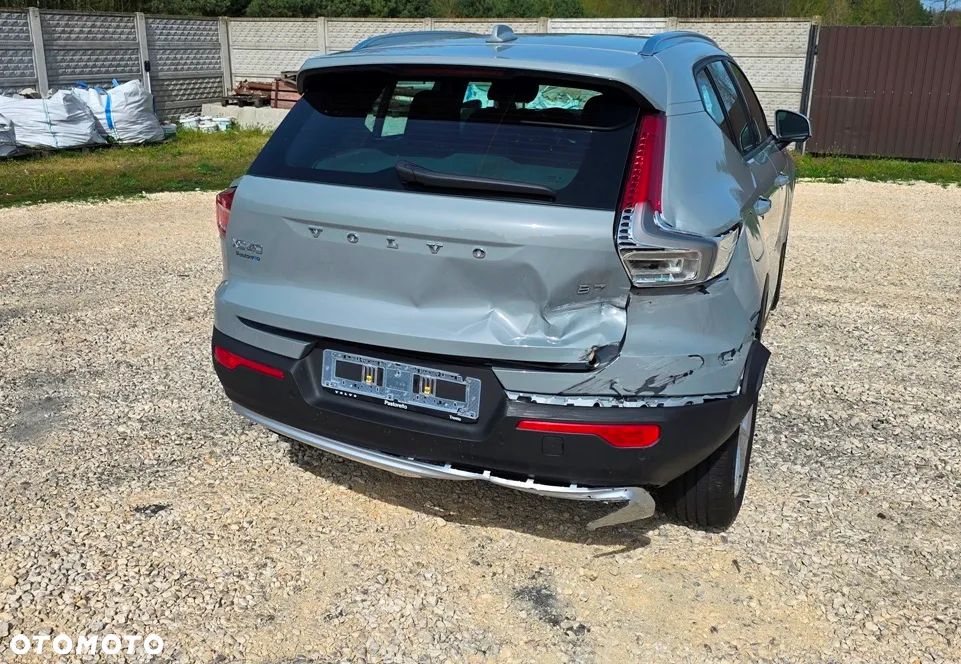 Volvo XC 40 B3 Essential - 9