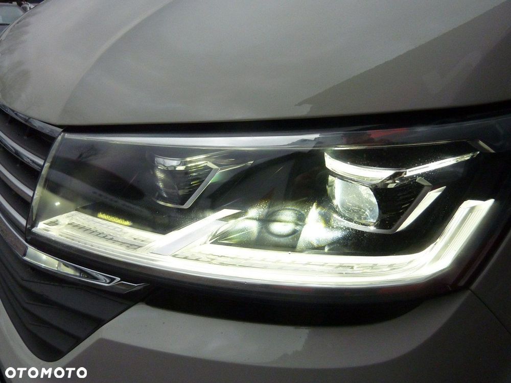 Volkswagen Transporter - 38