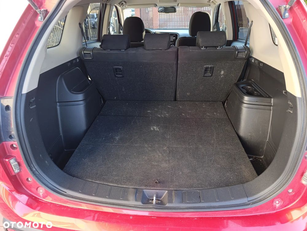 Mitsubishi Outlander 2.0 Instyle Navi CVT - 18