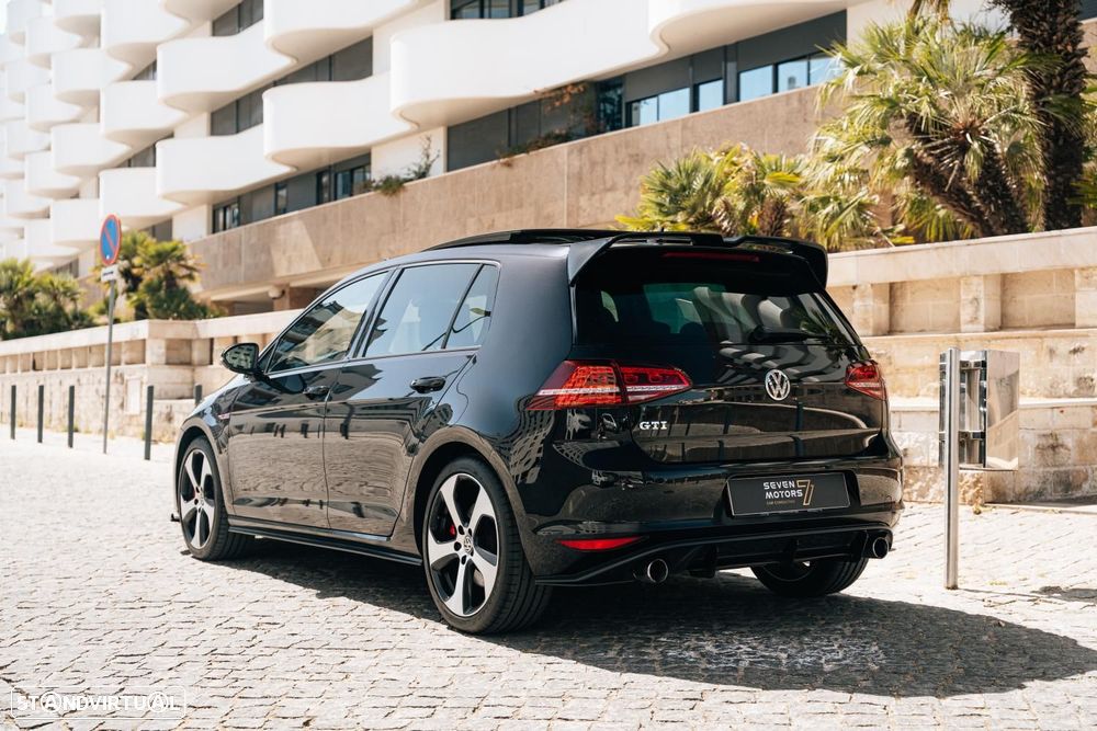 VW Golf 2.0 TSi GTi DSG Performance - 11