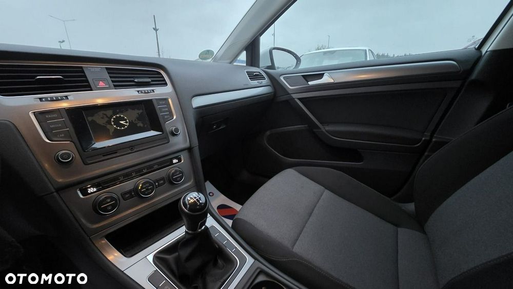 Volkswagen Golf - 16