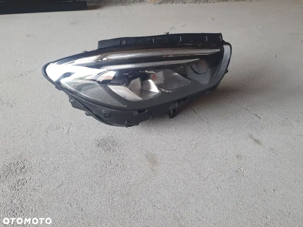 MERCEDES B-klasa W247 LAMPA Performance FULL LED - 1