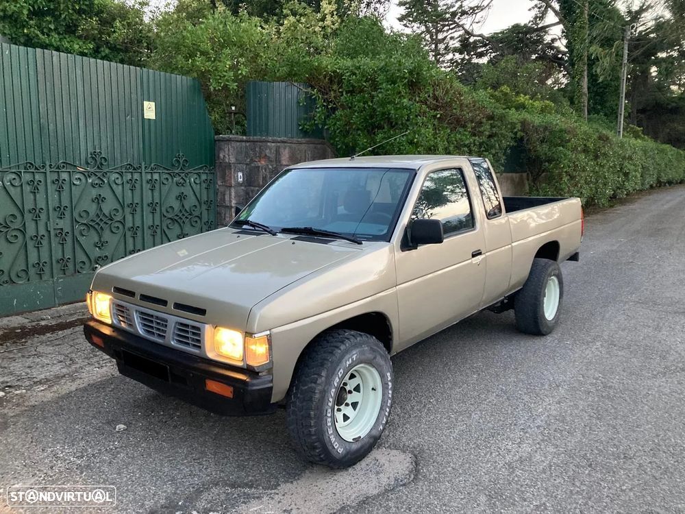 Nissan Pick Up 2.5 D CD - 2