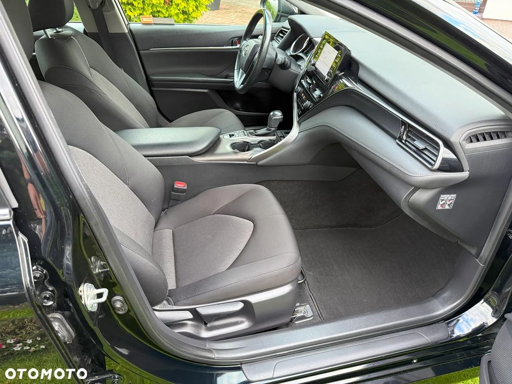 Toyota Camry 2.5 Hybrid Prestige CVT - 17
