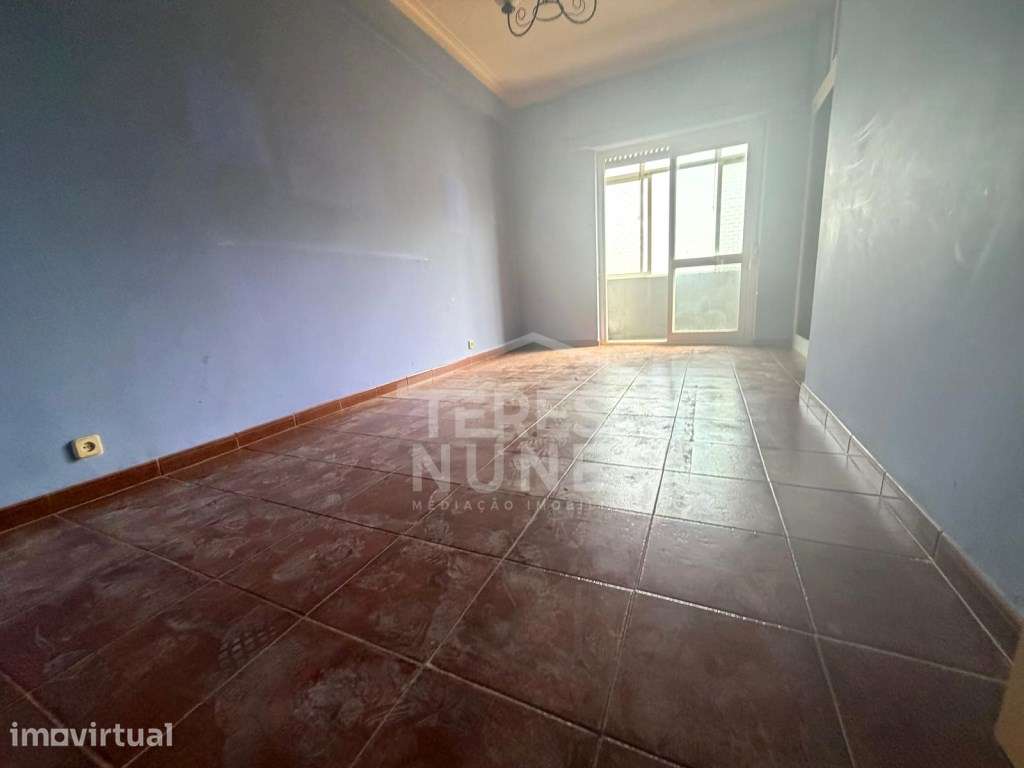APARTAMENTO T3 + 1 - ARRENTELA / SEIXAL - Grande imagem: 2/25