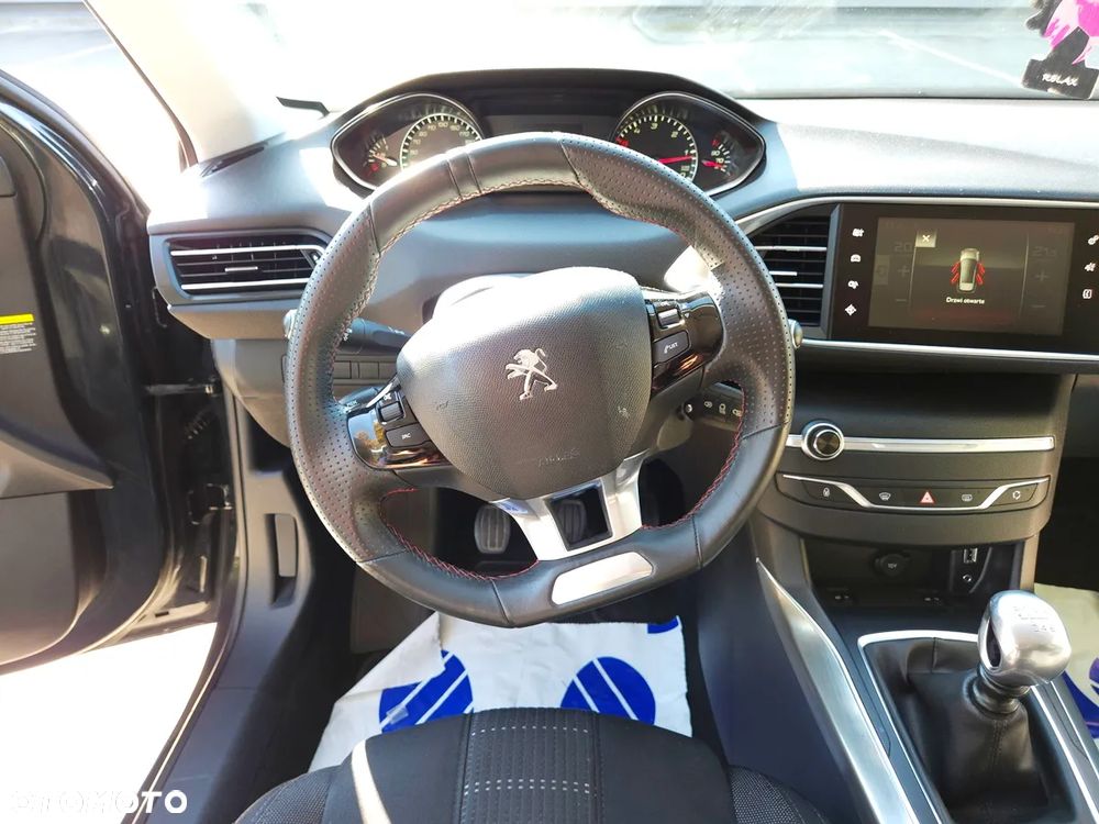 Peugeot 308 BlueHDi FAP 150 Stop&Start GT-Line Edition - 24