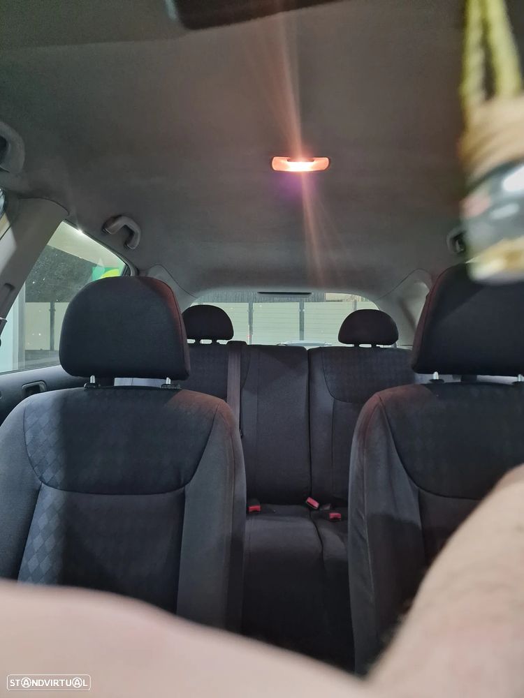Honda Civic 1.6i ES - 10