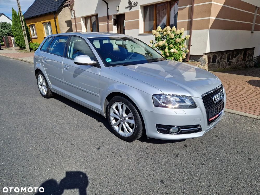 Audi A3 Sportback 1.8 TFSI Ambiente - 3