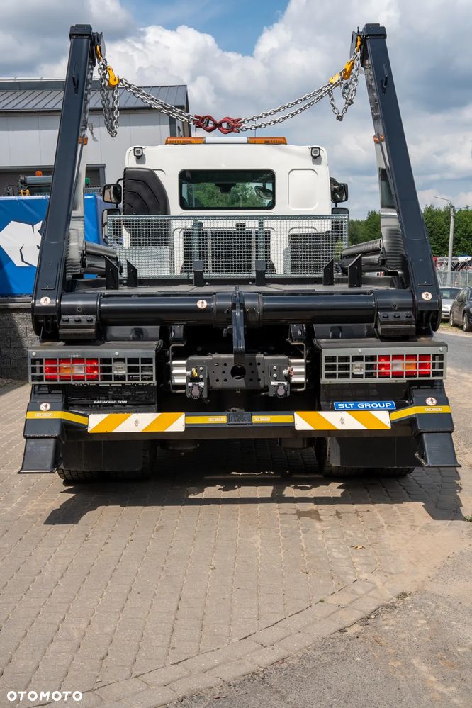 Volvo FE 320 4x2 - 11