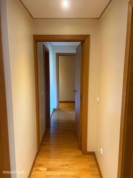 Arrenda-se apartamento T2 em São Mamede infesta - Grande imagem: 5/10