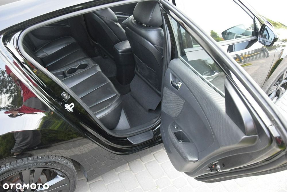 Hyundai Veloster 1.6 GDI Premium - 30