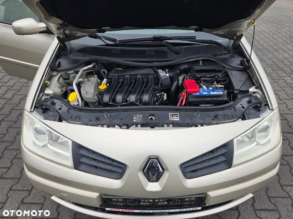 Renault Megane 1.6 16V Privilege - 14