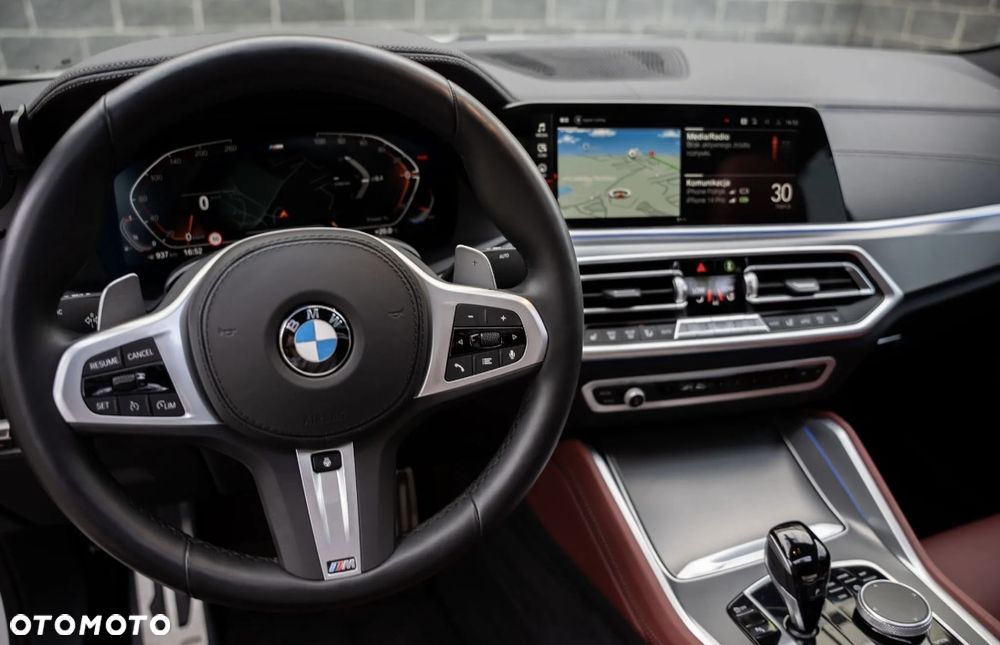 BMW X6 xDrive40i - 12