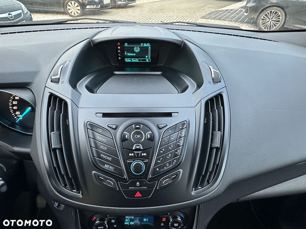 Ford Kuga 2.0 TDCi 2x4 Titanium - 22