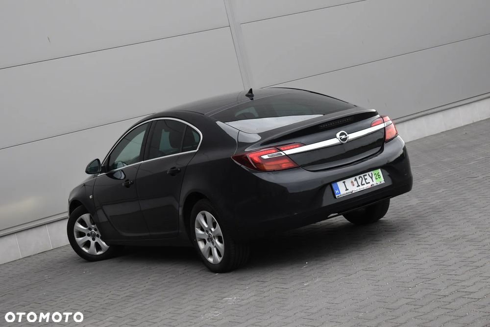 Opel Insignia - 32