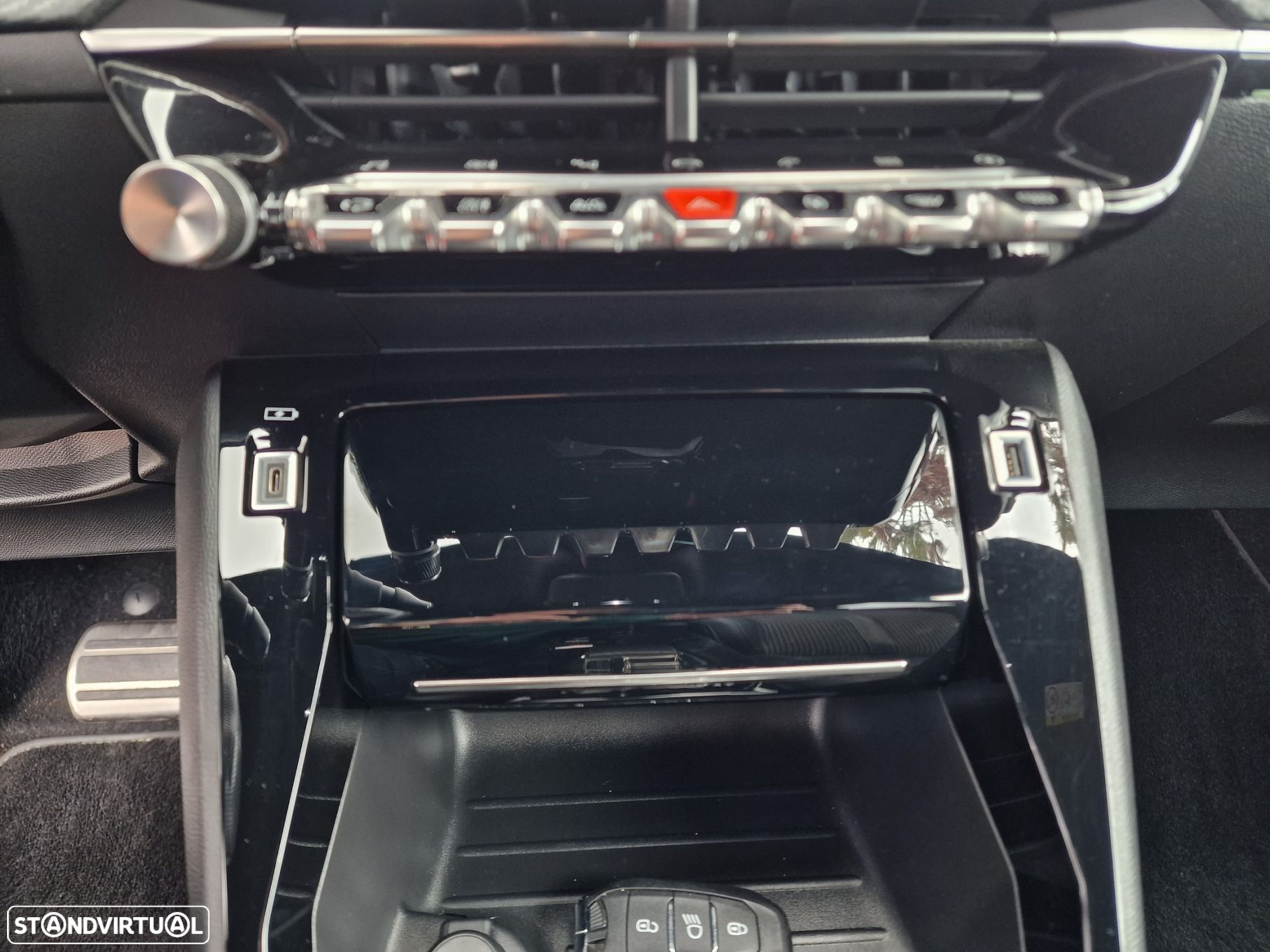Peugeot e-208 50 kWh GT - 31