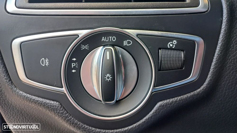 Mercedes-Benz C 300 de AMG Line - 17