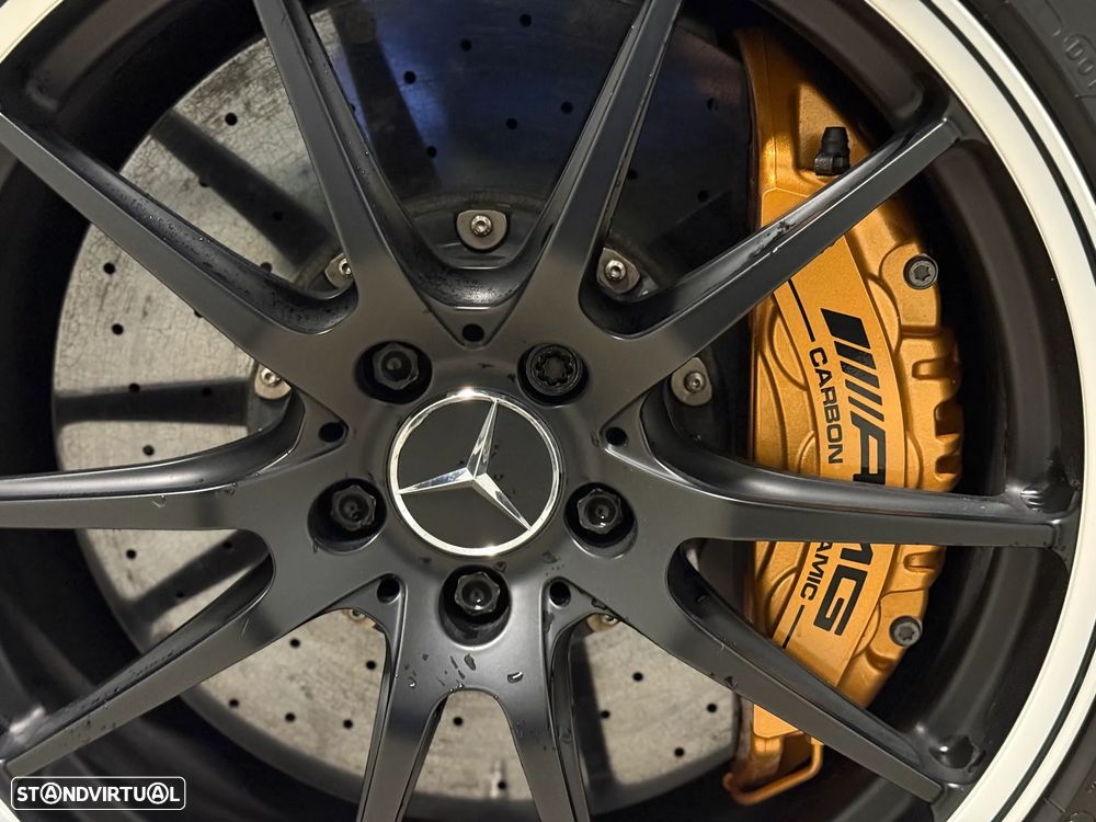 Mercedes-Benz AMG GT R - 29