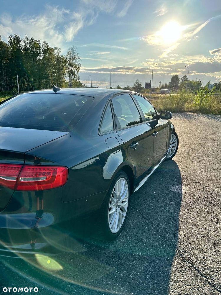 Audi A4 Limousine - 5
