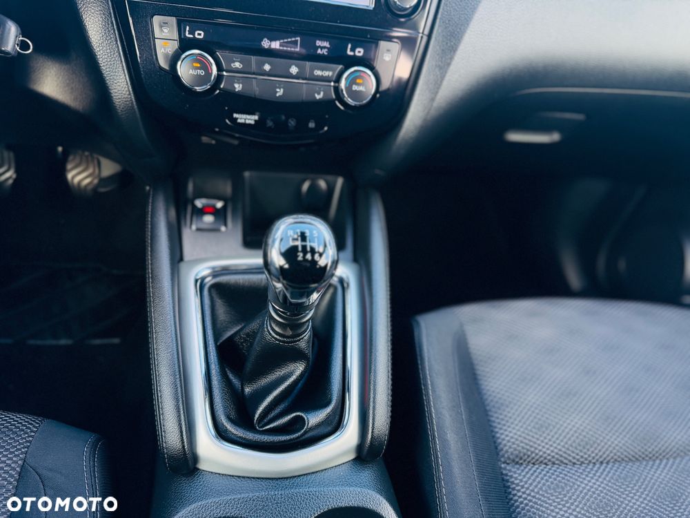 Nissan Qashqai 1.2 DIG-T N-Tec - 15