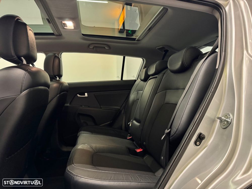 Kia Sportage 1.7 CRDI ISG Prime - 27