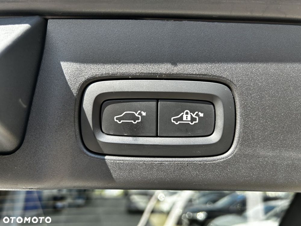 Volvo V90 - 34