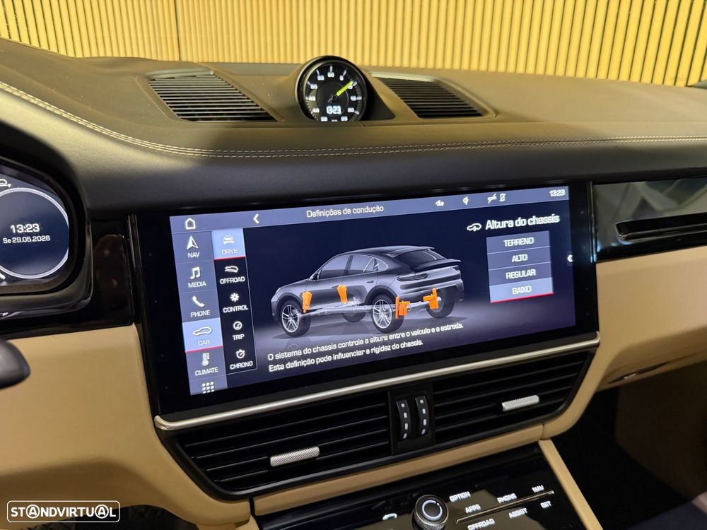Porsche Cayenne Coupé E-Hybrid Platinum Edition - 19