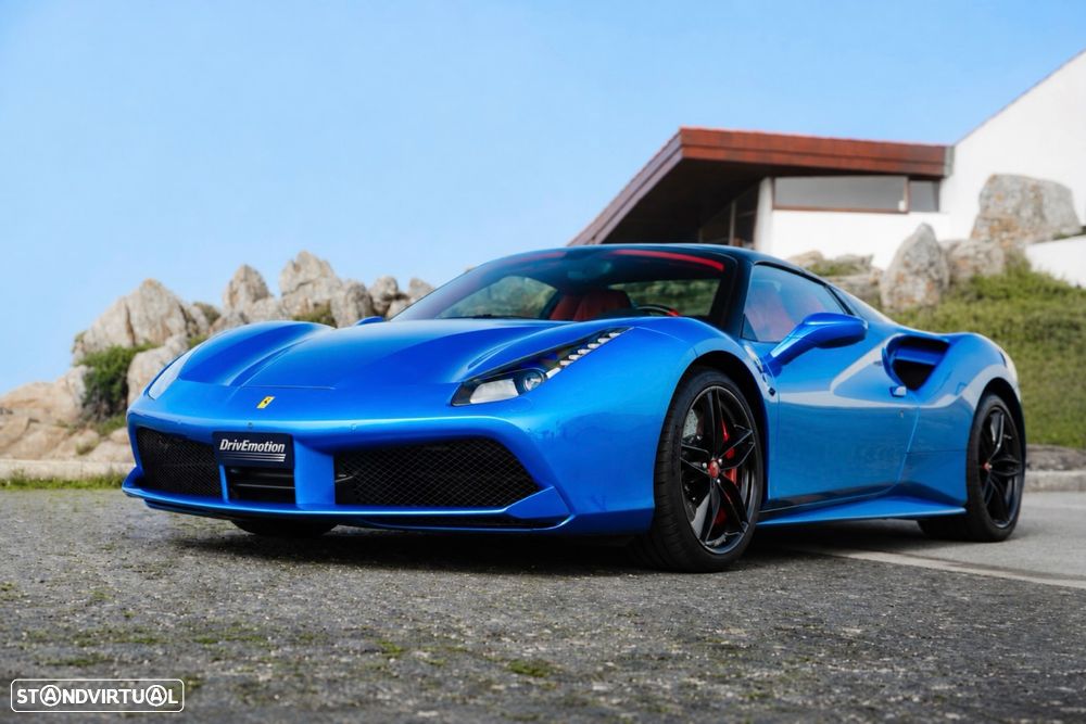 Ferrari 488 - 4