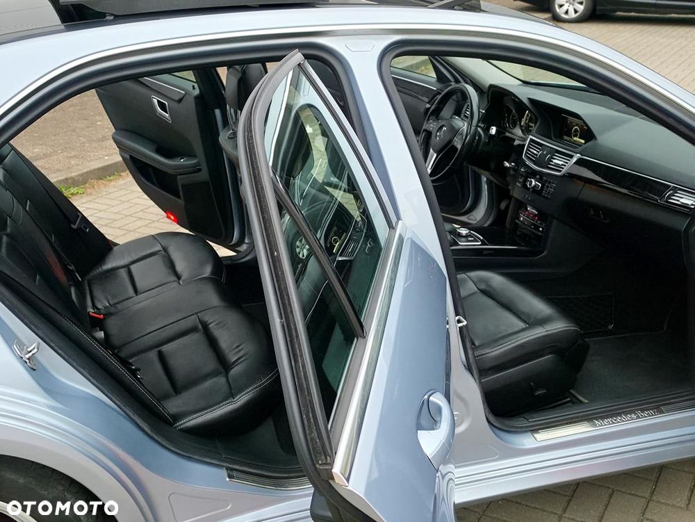 Mercedes-Benz Klasa E 300 BlueTEC HYBRID Avantgarde - 16