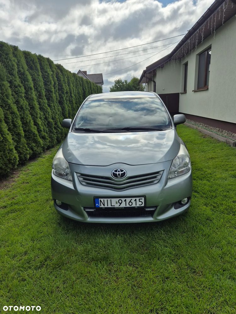 Toyota Verso - 4