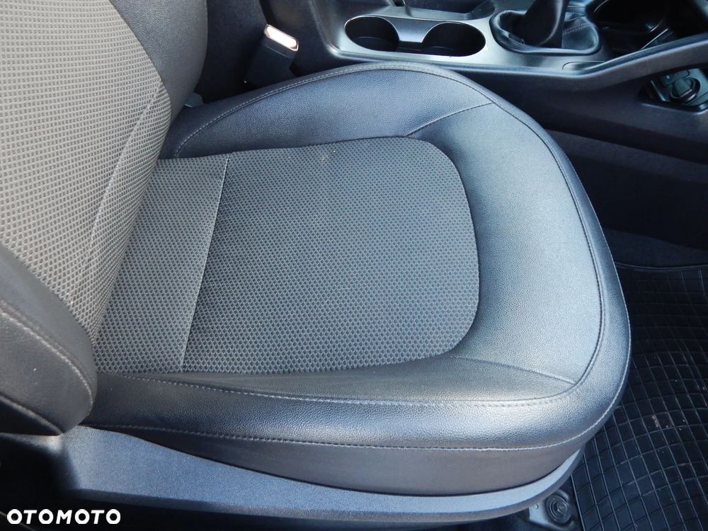 Hyundai ix35 1.7 CRDi 2WD blue Finale Silver - 23
