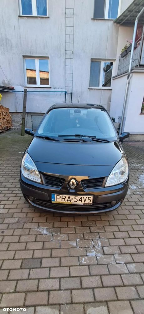 Renault Scenic - 1
