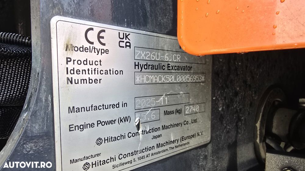 Hitachi ZX26U-6. 2025, 220 ore, Masa operationala 2,8 tone, adancime sapare 3m, CUPLA RAPIDA+CUPA INGUSTA+CUPA LATA+CUPA TALUZ, inst  picion pe brate, senile 95% ok,. rotire in gabarit, produs JAPONIAposibilitate leasing 4 ani, CA NOU-PROMOTIE 32.500 EUR+Tva - 3