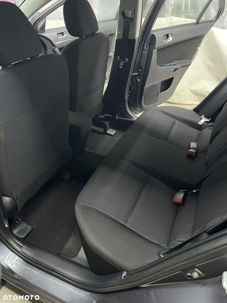 Mitsubishi Lancer 1.6 ClearTec Edition - 32