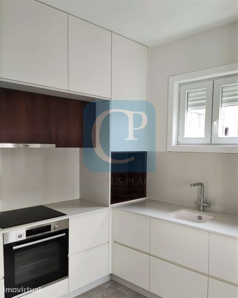 Apartamento T3 na Baixa do Porto - Grande imagem: 3/19