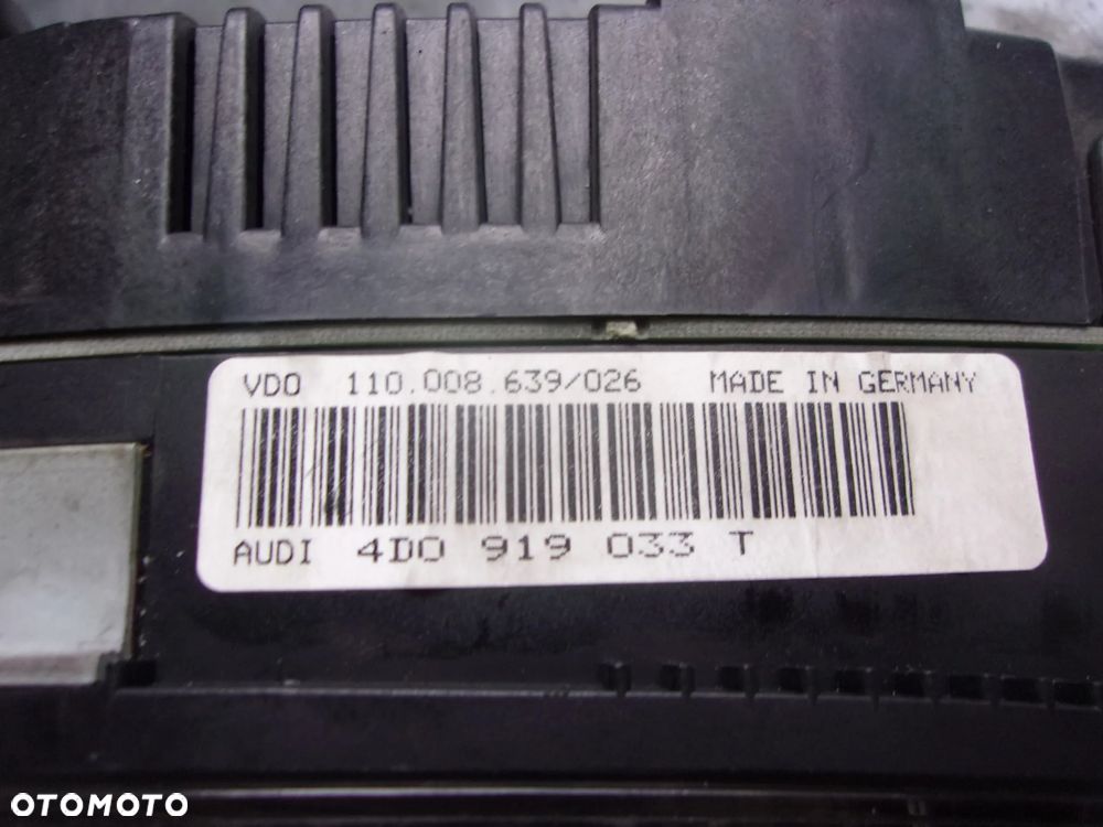 Licznik zegary Audi 4.2 OE 4D0919033T - 2