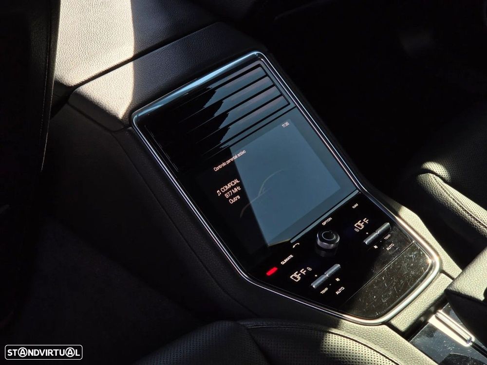 Porsche Panamera 4 E-Hybrid - 14