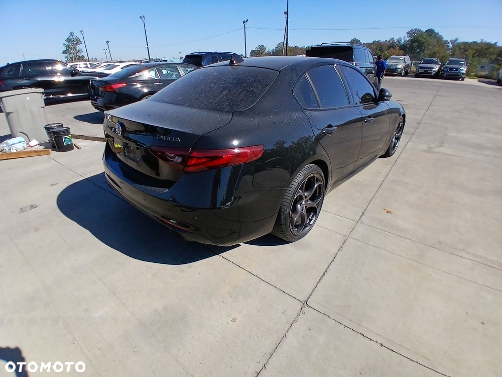 Alfa Romeo Giulia 2.0 Turbo 16V AT8 Veloce - 7