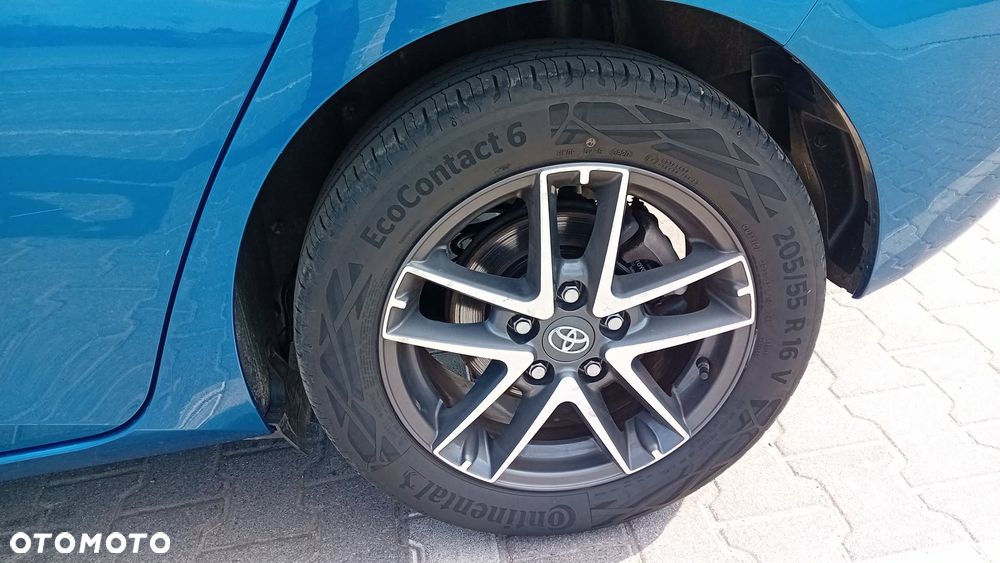 Toyota Auris 1.33 VVT-i - 7